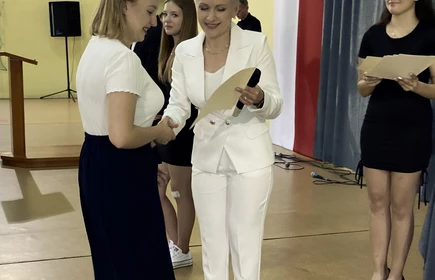 Uroczystość w Hali Sportowej CKZiU w Łapanowie.