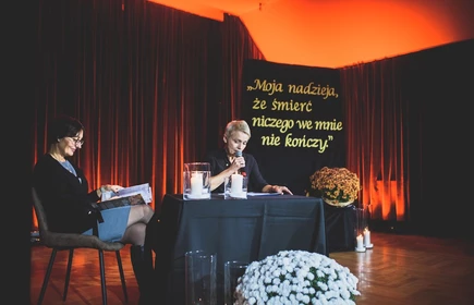Na zdjęciu dyrektor CKZiU w Łapanowie - p. Dorota Matlęga.
