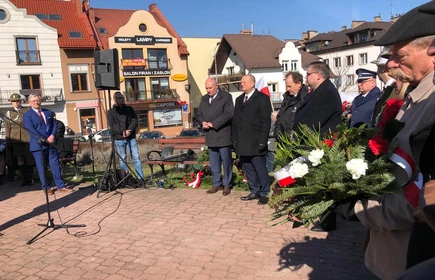Obchody Narodowego Dnia Pamięci Żołnierzy Wyklętych w Bochni - uroczystości pod Pomnikiem Generała Okulickiego w Bochni.