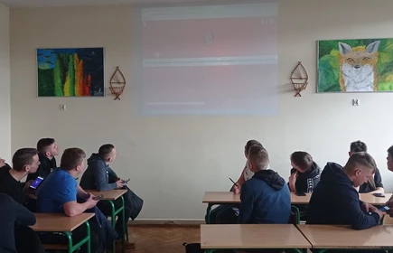 Na zdjęciu uczniowie kl. 3AP.
