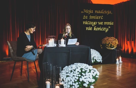 Na zdjęciu od lewej p. Sabina Zdebska i uczennica CKZiU w Łapanowie.