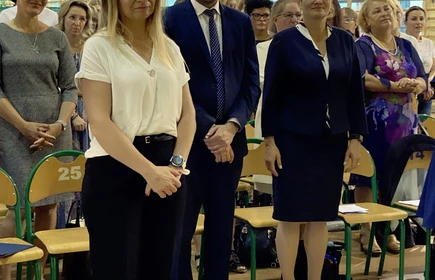 Uroczystość w Hali Sportowej CKZiU w Łapanowie.