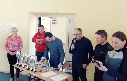 Na zdjęciu od lewej: dyrektor CKZiU w Łapanowie Dorota Matlęga.