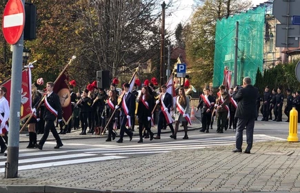 Uroczystości pod pomnikiem „Poległym za Wolność 1914-20” na ul. Orackiej w Bochni.