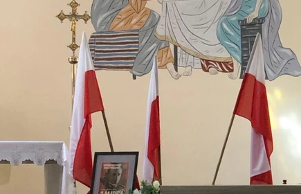 Obchody Narodowego Dnia Pamięci Żołnierzy Wyklętych w Bochni - Msza św. w Kościółku Szkolnym w Bochni. 