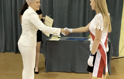 Uroczystość w Hali Sportowej CKZiU w Łapanowie.