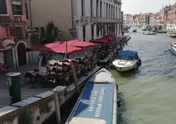 gondole w kanale