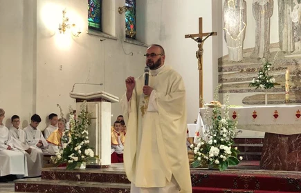 Msza święta w Kościele pw. Redemptor Hominis w Łapanowie, pożegnanie Ks. Sławomira Chwałka.