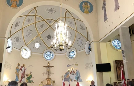 Obchody Narodowego Dnia Pamięci Żołnierzy Wyklętych w Bochni - Msza św. w Kościółku Szkolnym w Bochni. 