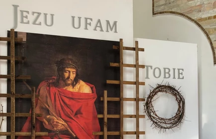 Na zdjęciu dekoracja Triduum Paschalnego w kościele p.w. Redemptor Hominis w Łapanowie.